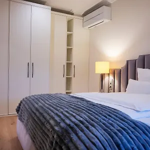 https://kleiner-rosengarten.hotelsheidelberg.net